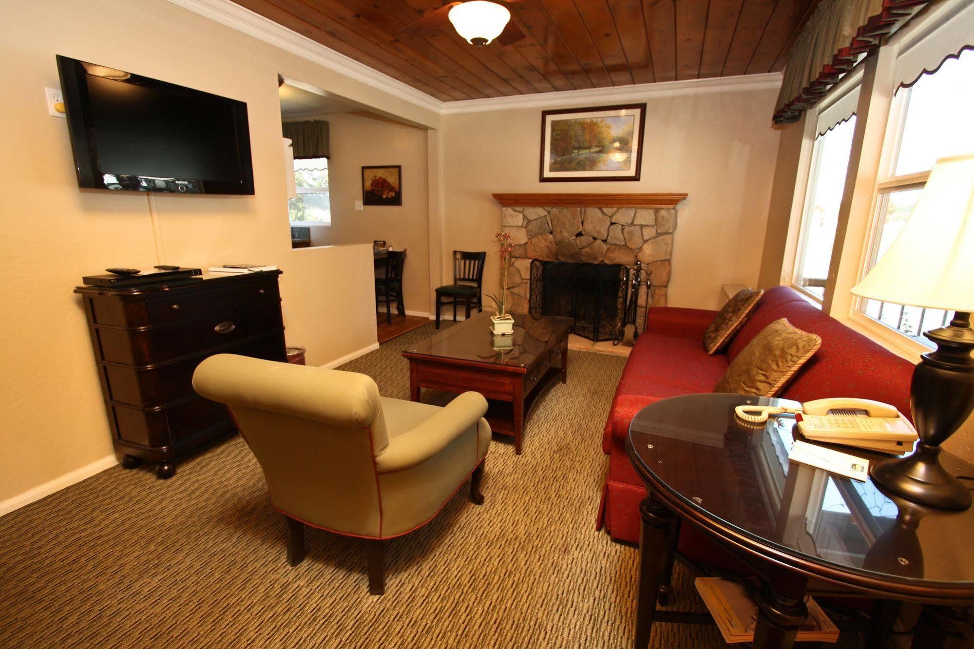 Bay Meadows Resort Big Bear Lake Exterior photo